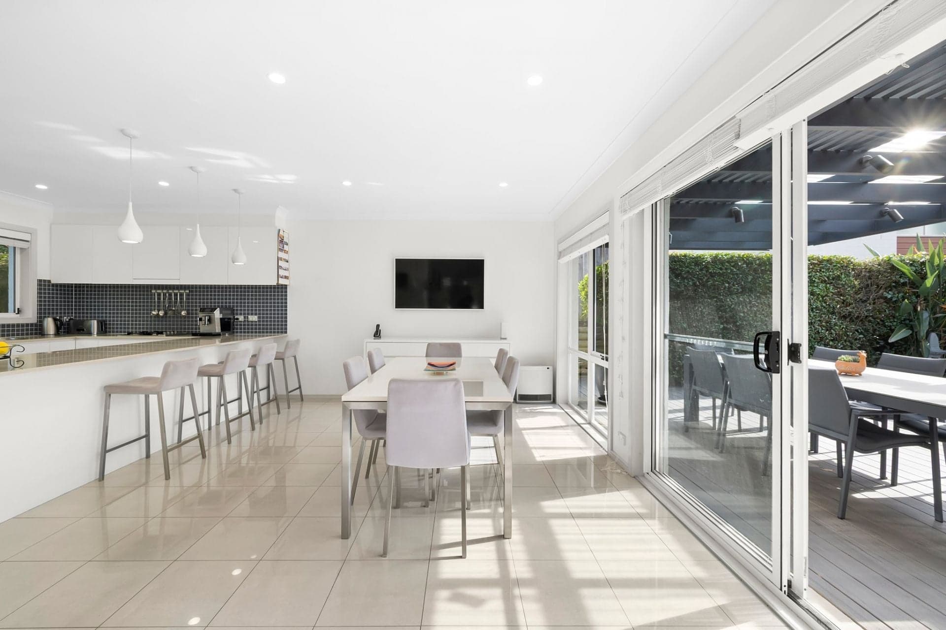 11 Seaview Parade Belrose NSW, Belrose - Thumbnail 4