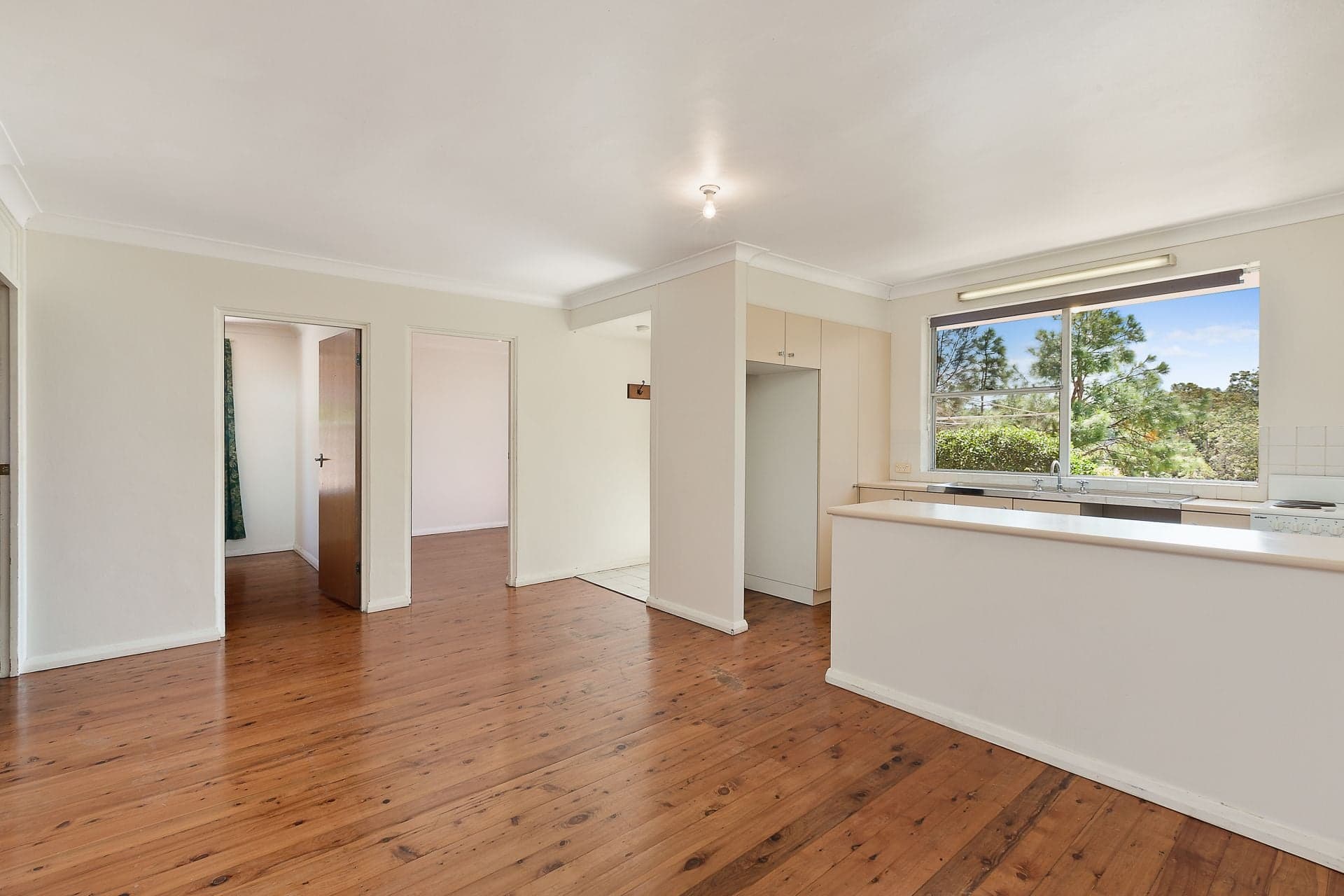 8 Malinya Road ALLAMBIE HEIGHTS NSW, Allambie Heights - Thumbnail 4
