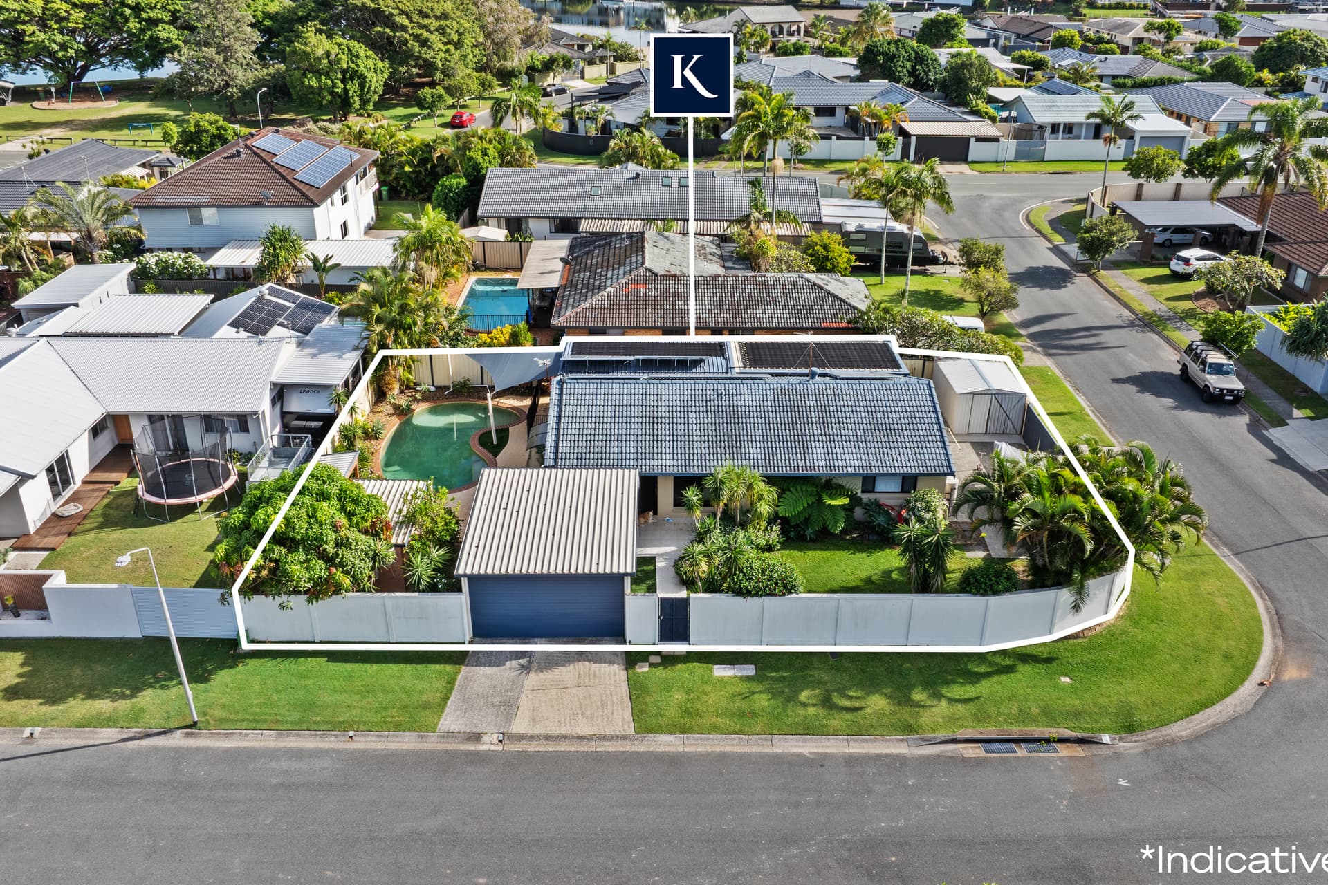 20 Bowline Road, Mermaid Waters, QLD, 4218, Mermaid Waters - Thumbnail 2