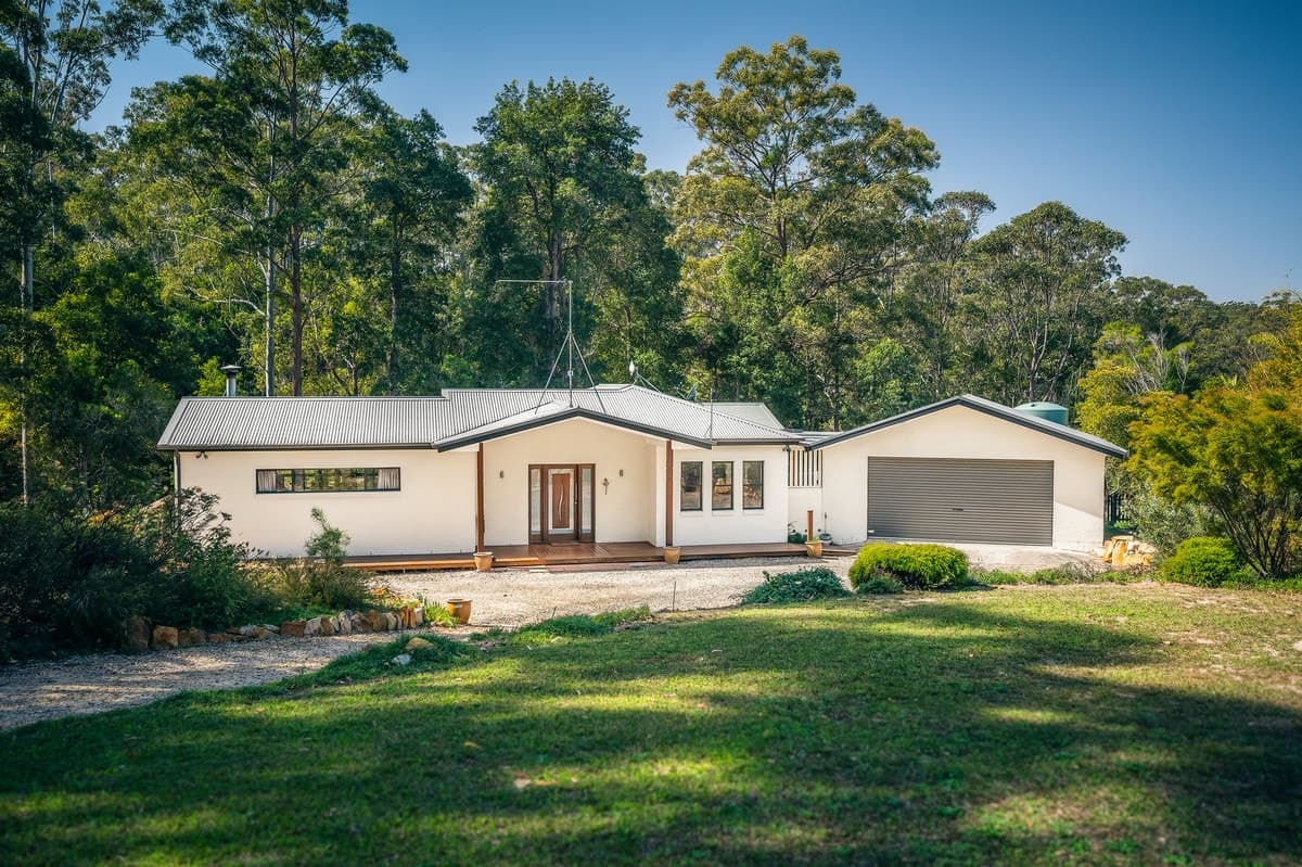 10 Priory Parade, Valla - Image 1
