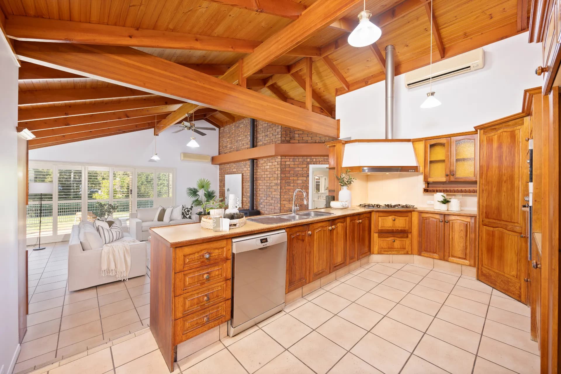 27 Beauty Point Drive, Robina, QLD, Robina - Thumbnail 5