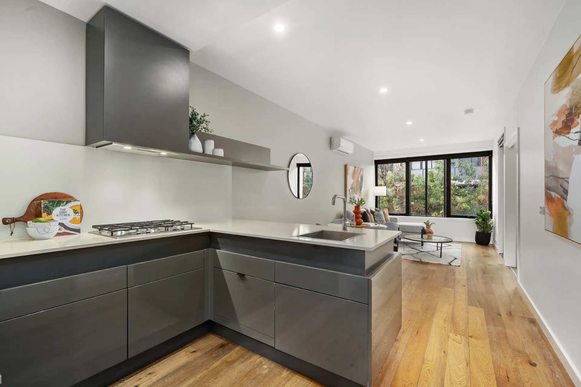 240/218 Bay  Road, Sandringham - Thumbnail 5