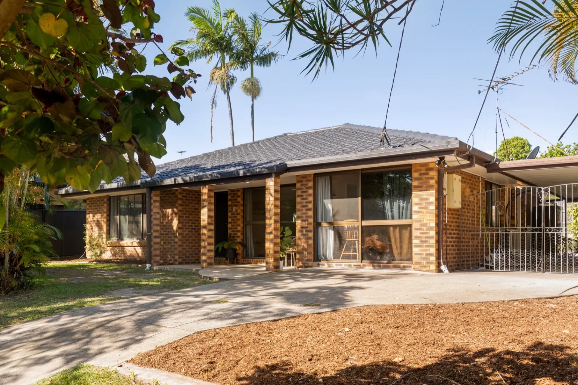 5 Ashmole Road, Redcliffe, QLD, Redcliffe - Image 1