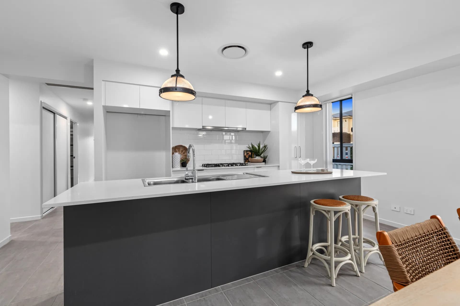 4 Viridian Circuit, Helensvale, QLD, Helensvale - Thumbnail 3