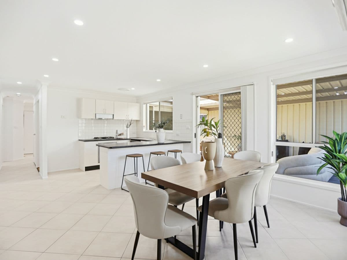 11 Parklea Drive, PARKLEA, Parklea - Thumbnail 5