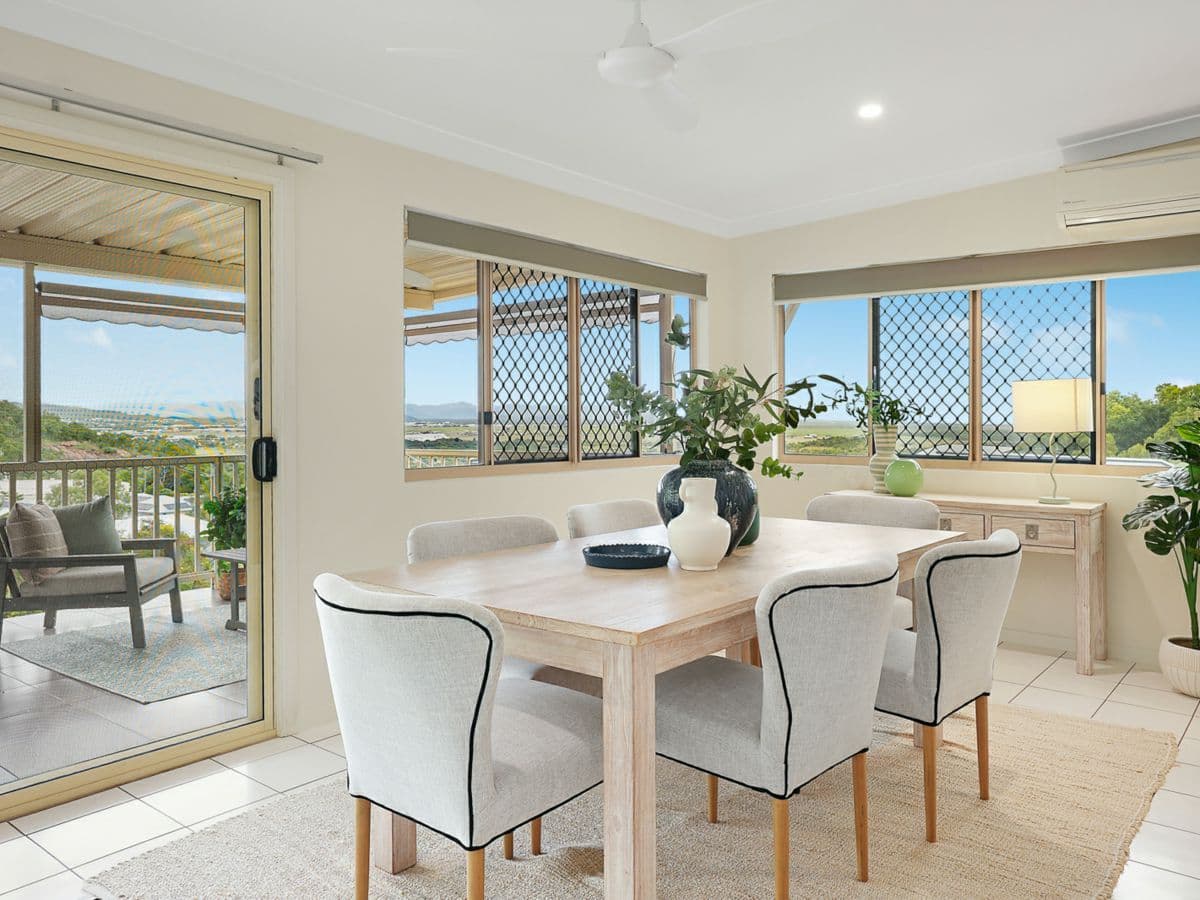 74 Yarrawonga Drive, CASTLE HILL, Castle Hill - Thumbnail 6
