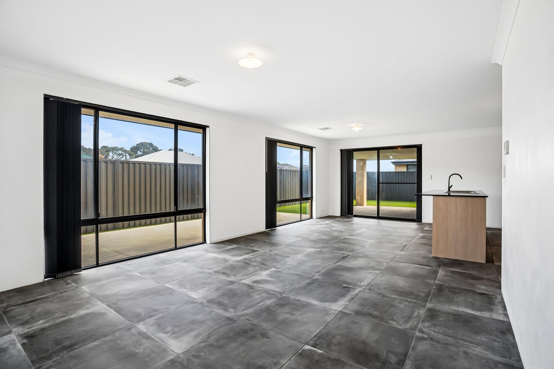 1 Bylong Street, WELLARD WA 6170, Wellard - Thumbnail 8