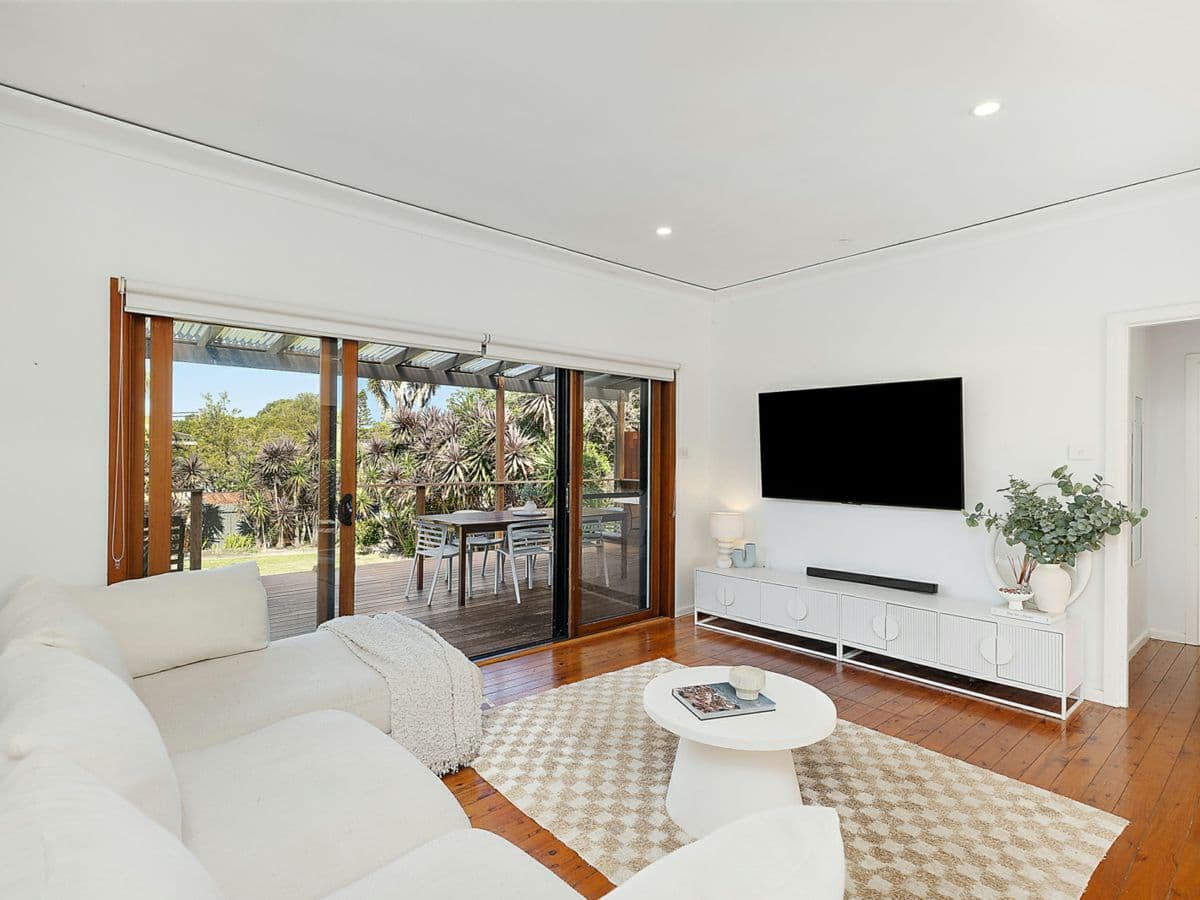 1 Blue Bell Drive, WAMBERAL, Wamberal - Thumbnail 4