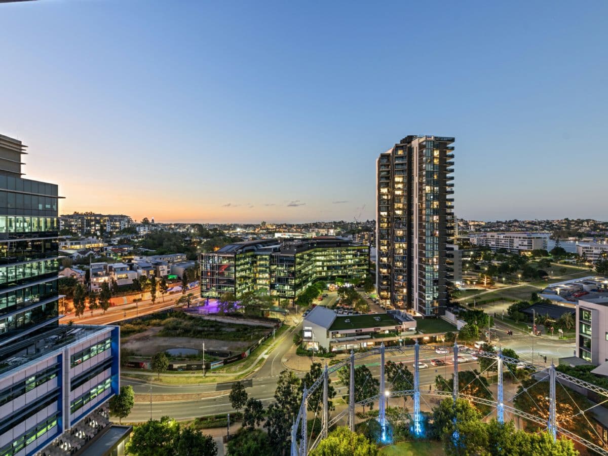 1402/70 Longland Street, NEWSTEAD, Newstead - Thumbnail 2