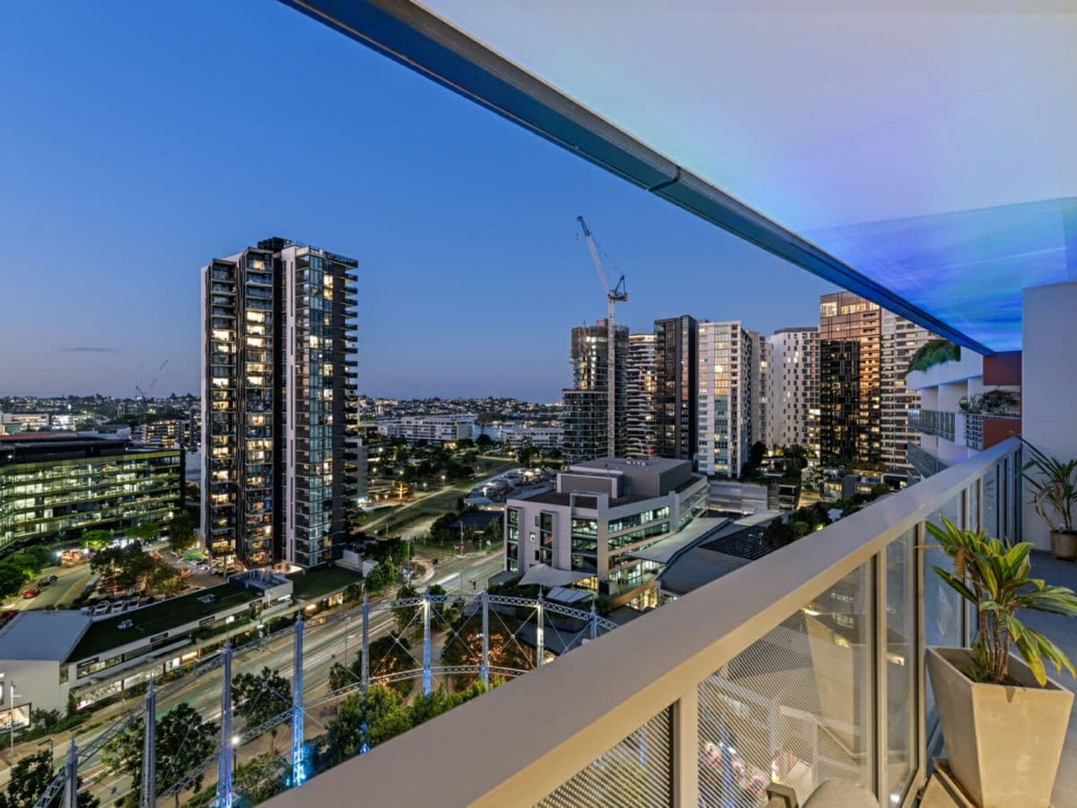 1402/70 Longland Street, NEWSTEAD, Newstead - Thumbnail 4