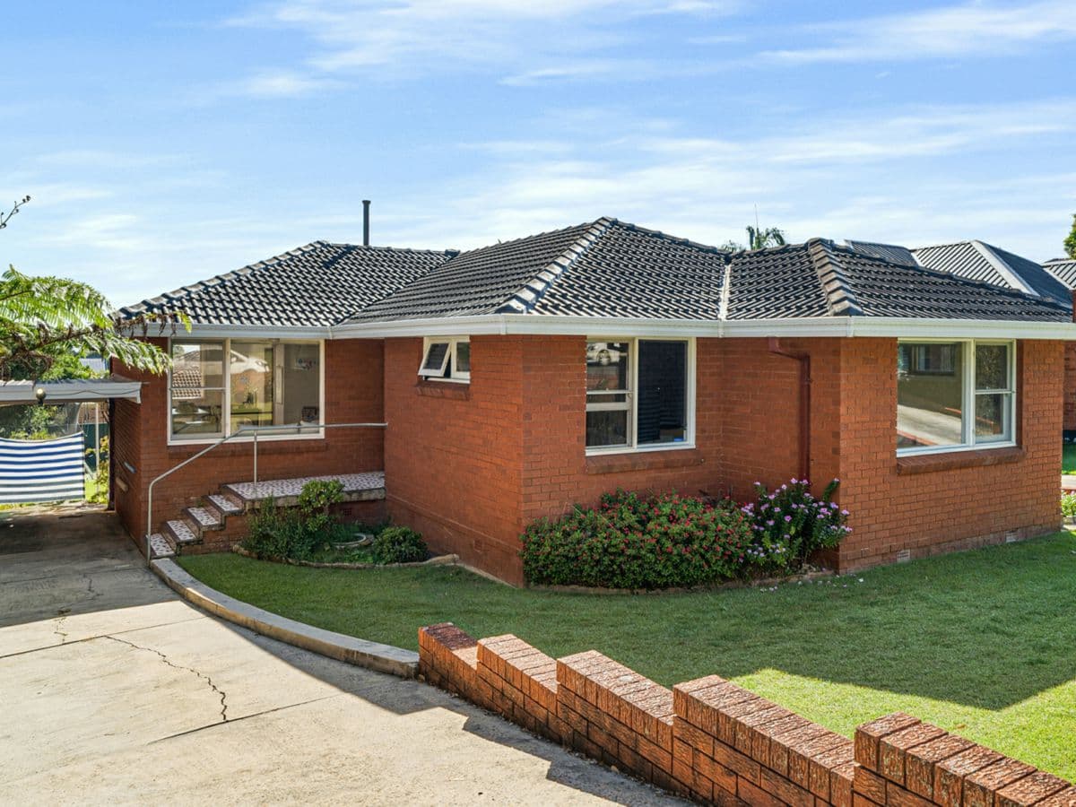 33 Denman Avenue, WOOLOOWARE, Woolooware - Image 1