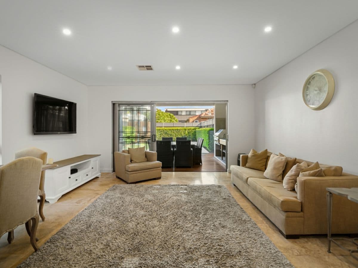14 Henson Street, BRIGHTON-LE-SANDS, Brighton-Le-Sands - Thumbnail 3