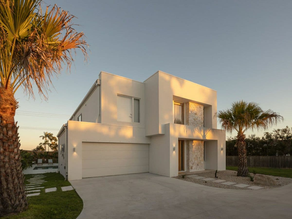 3 Admiral Vista, LENNOX HEAD, Lennox Head - Image 1