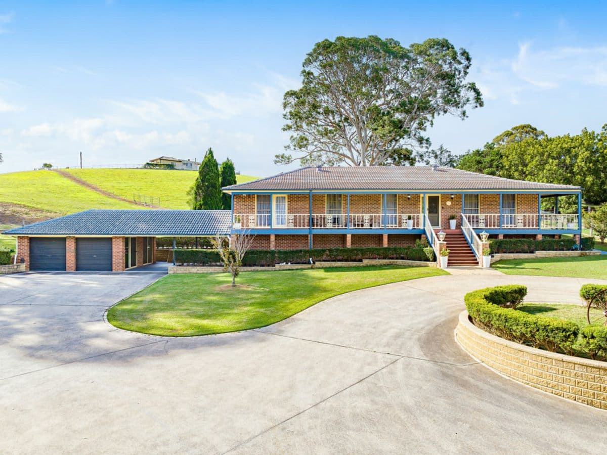 28 Dakota Place, RABY, Raby - Image 1