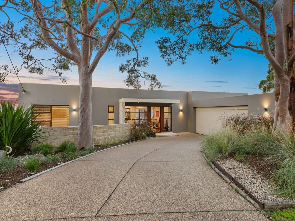 7 Padulla Place, CASTLE COVE, Castle Cove - Thumbnail 2
