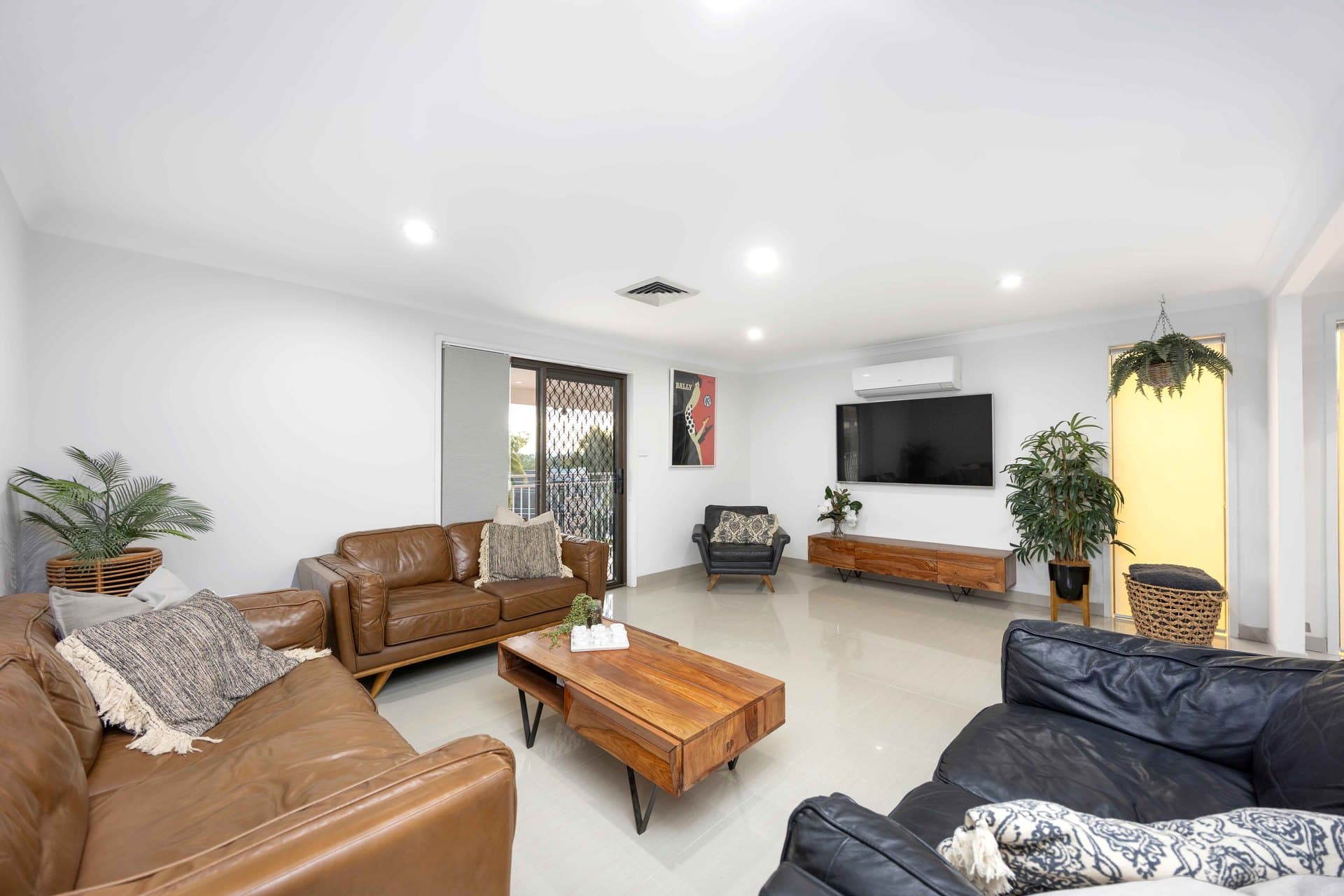 1 Jade Court, Georges Hall - Thumbnail 7