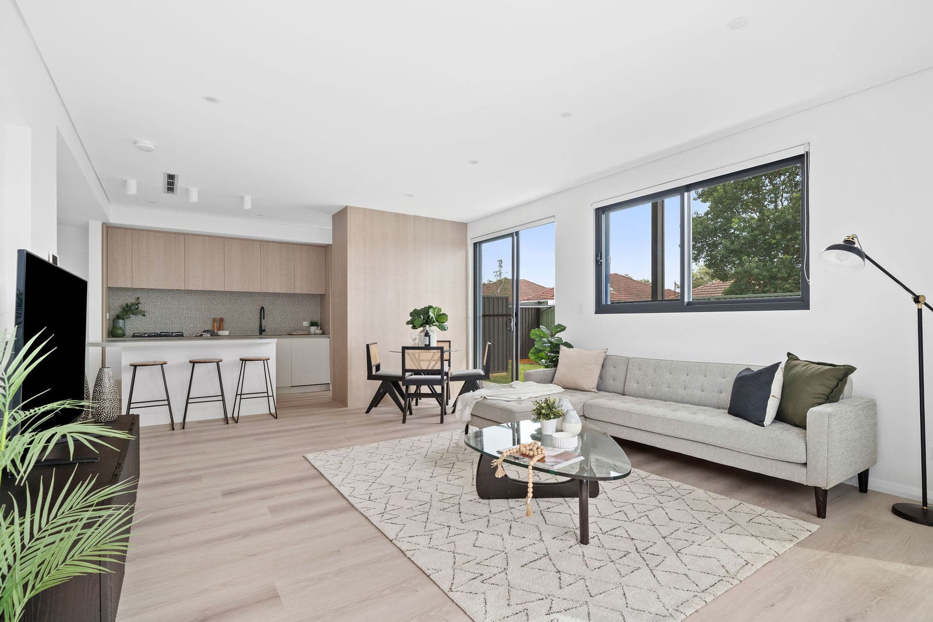 4/73 Broadway, Punchbowl - Image 1