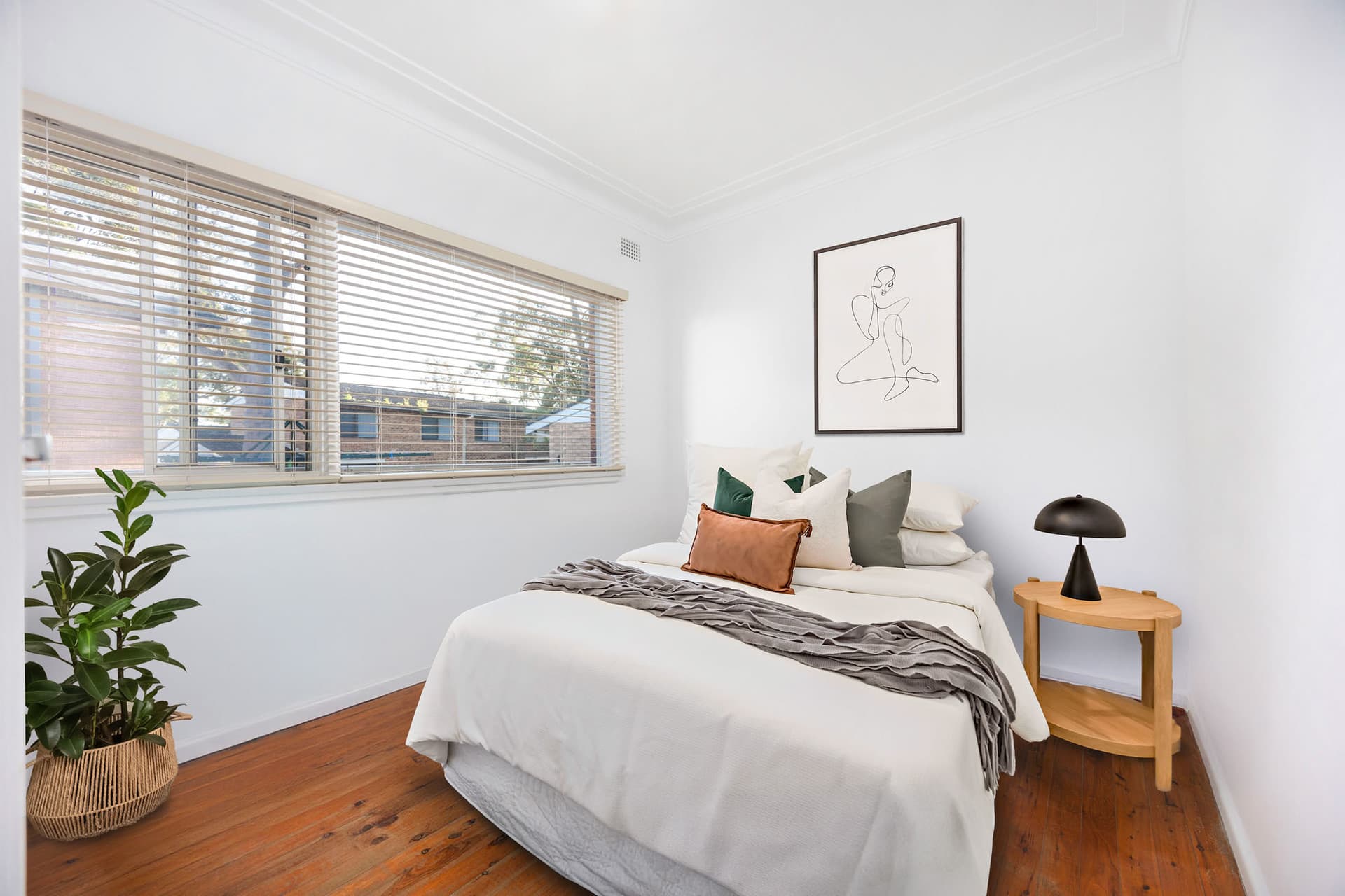 12 Michaels Crescent, Punchbowl - Thumbnail 5