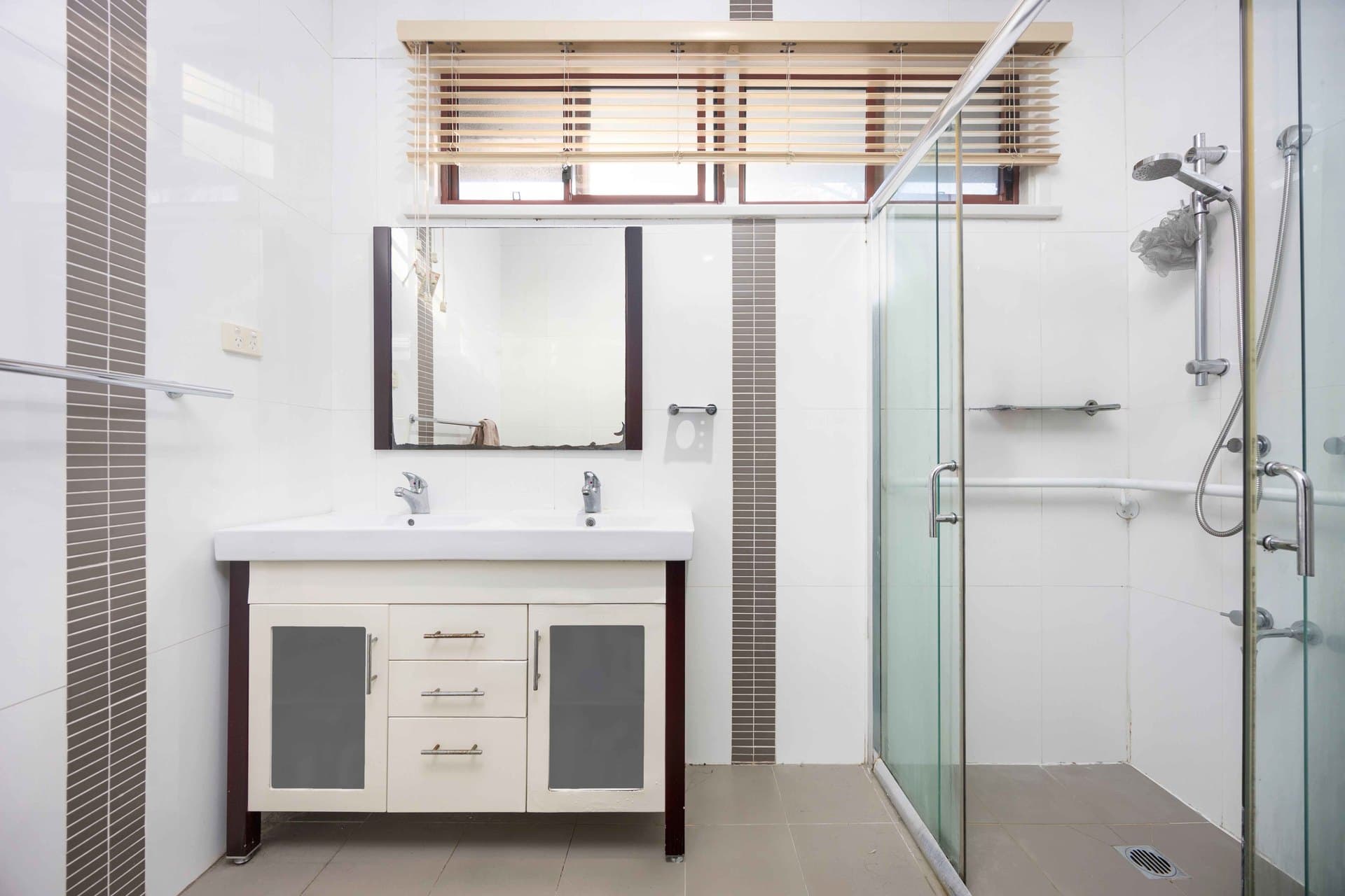 12 Michaels Crescent, Punchbowl - Thumbnail 8