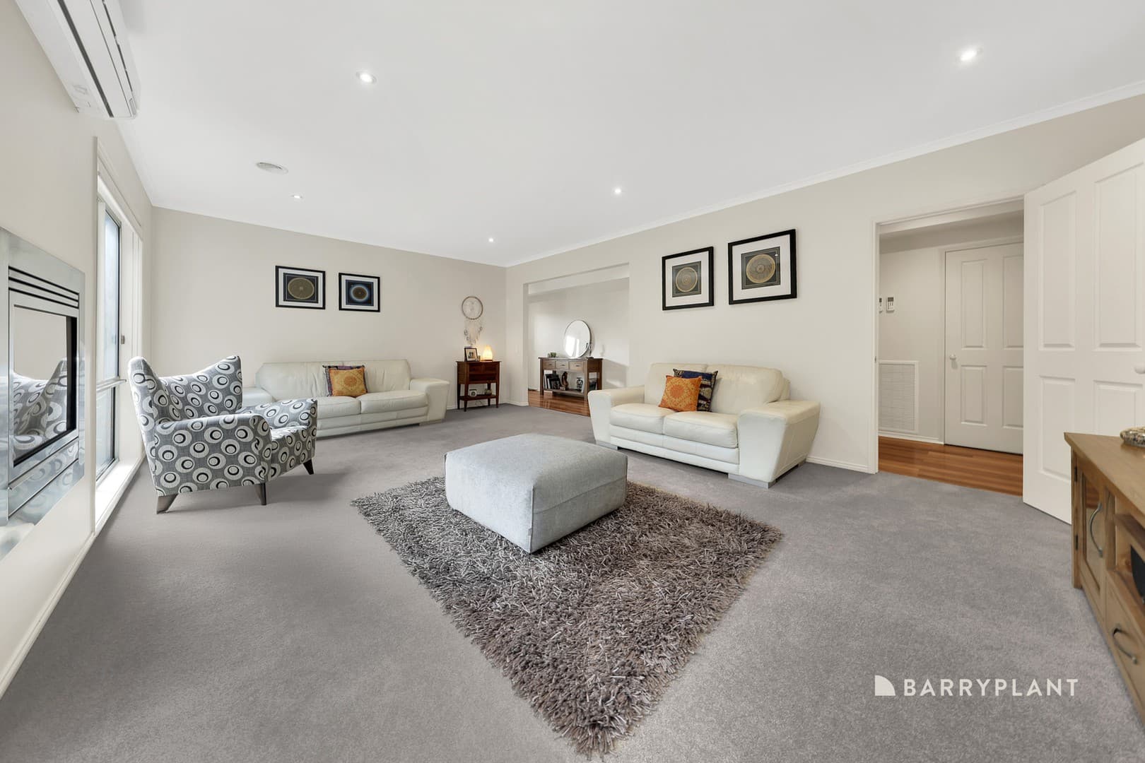 10 Groundberry Street, South Morang, VIC 3752, South Morang - Thumbnail 2