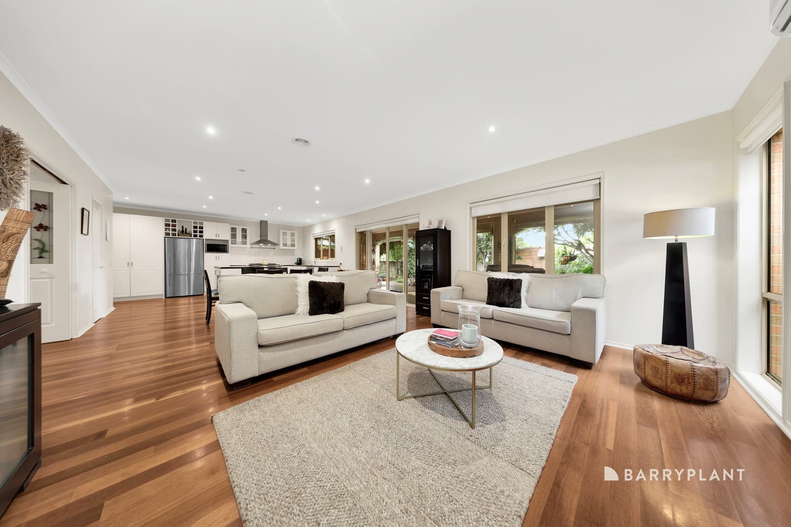 10 Groundberry Street, South Morang, VIC 3752, South Morang - Thumbnail 3