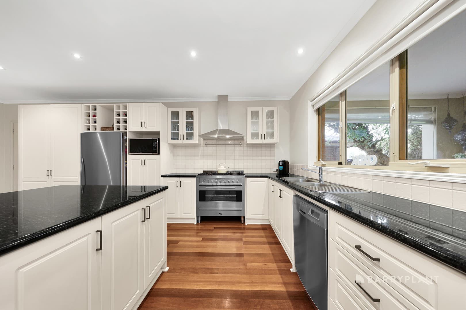 10 Groundberry Street, South Morang, VIC 3752, South Morang - Thumbnail 5