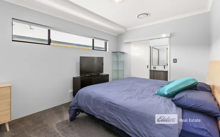 130 The Boulevard, Australind, WA, 6233, Australind - Thumbnail 8