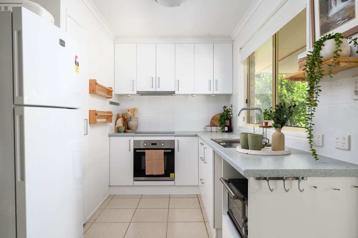 80 Golden Hind Avenue, Cooloola Cove - Thumbnail 2