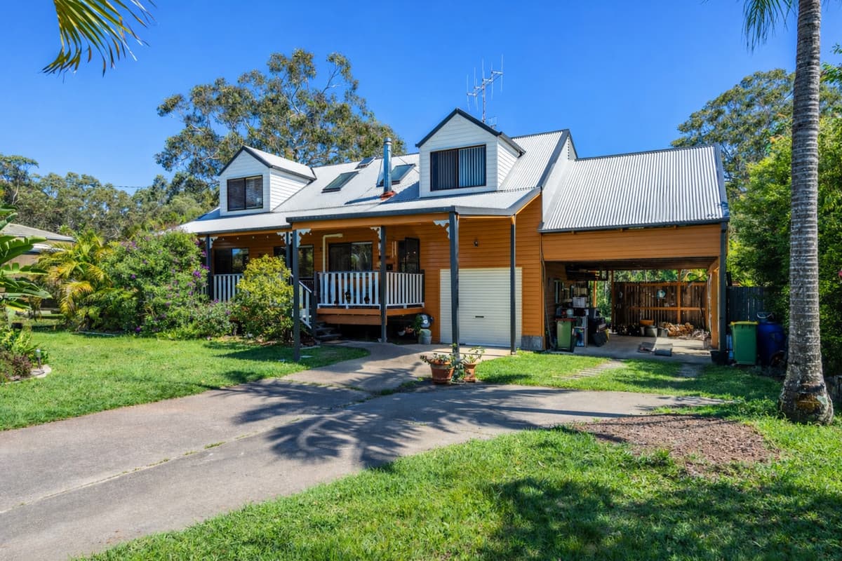 15 Challenger Court, Cooloola Cove - Thumbnail 2