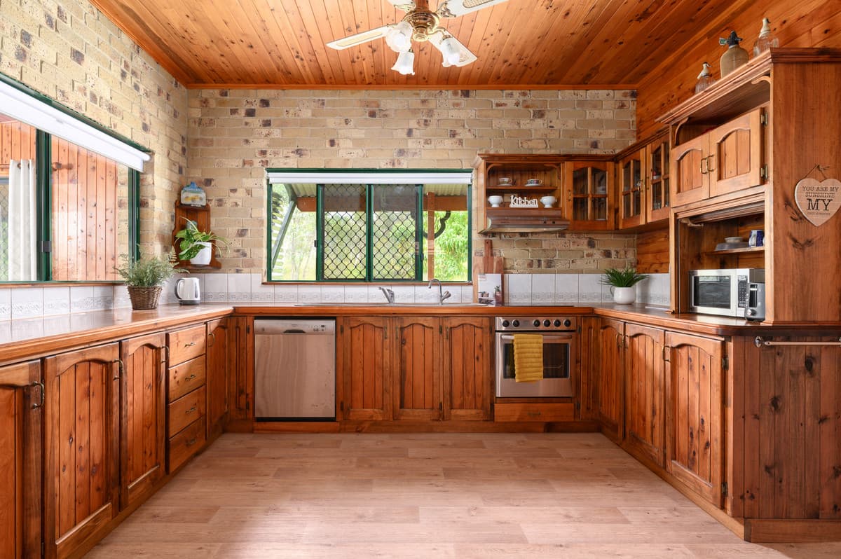 36 Investigator Avenue, Cooloola Cove - Thumbnail 4