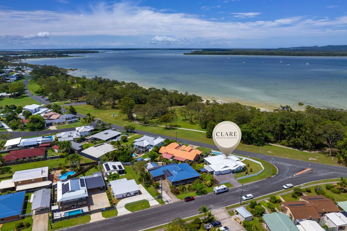83 Esplanade, Tin Can Bay - Image 1