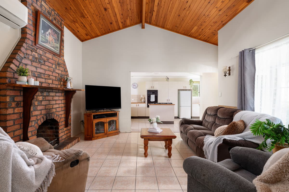23 Atlantis Avenue, Cooloola Cove - Image 1
