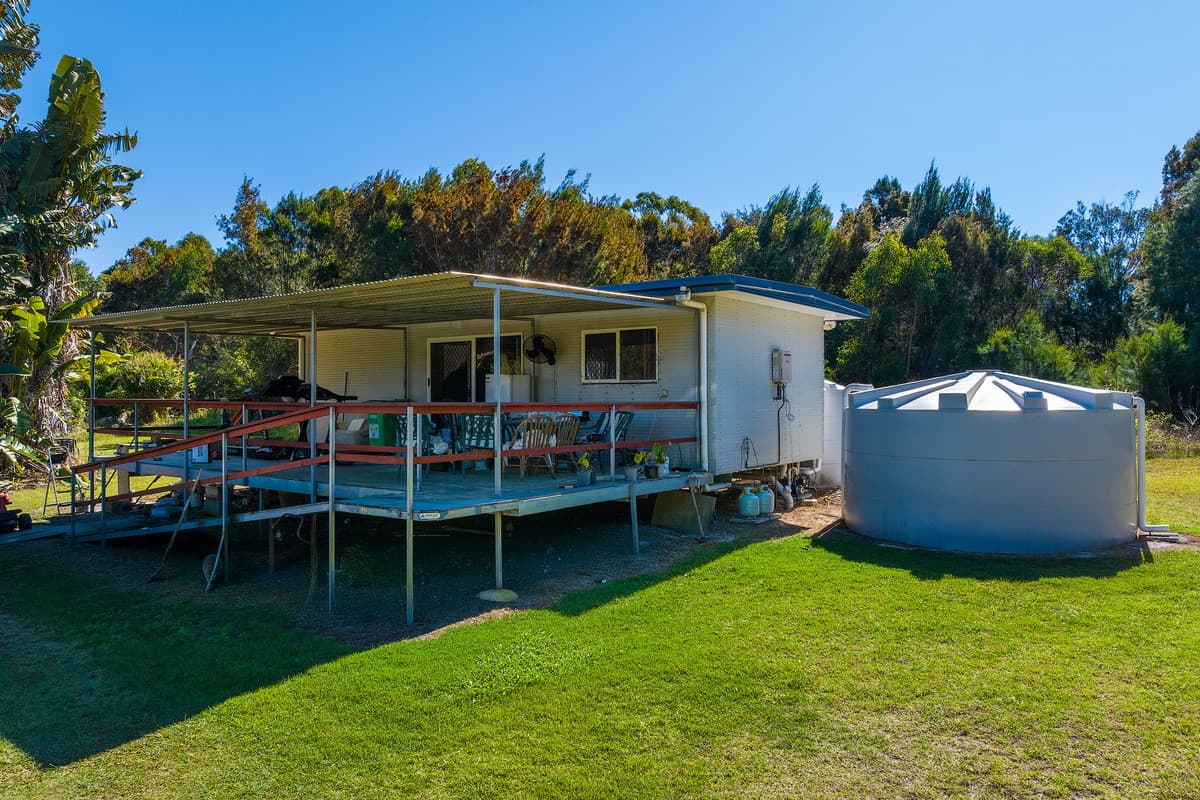 15 Rainbow Beach Road, Wallu - Thumbnail 2