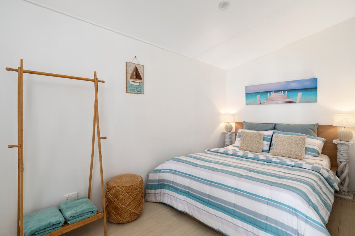 19 Esplanade, Tin Can Bay - Thumbnail 5