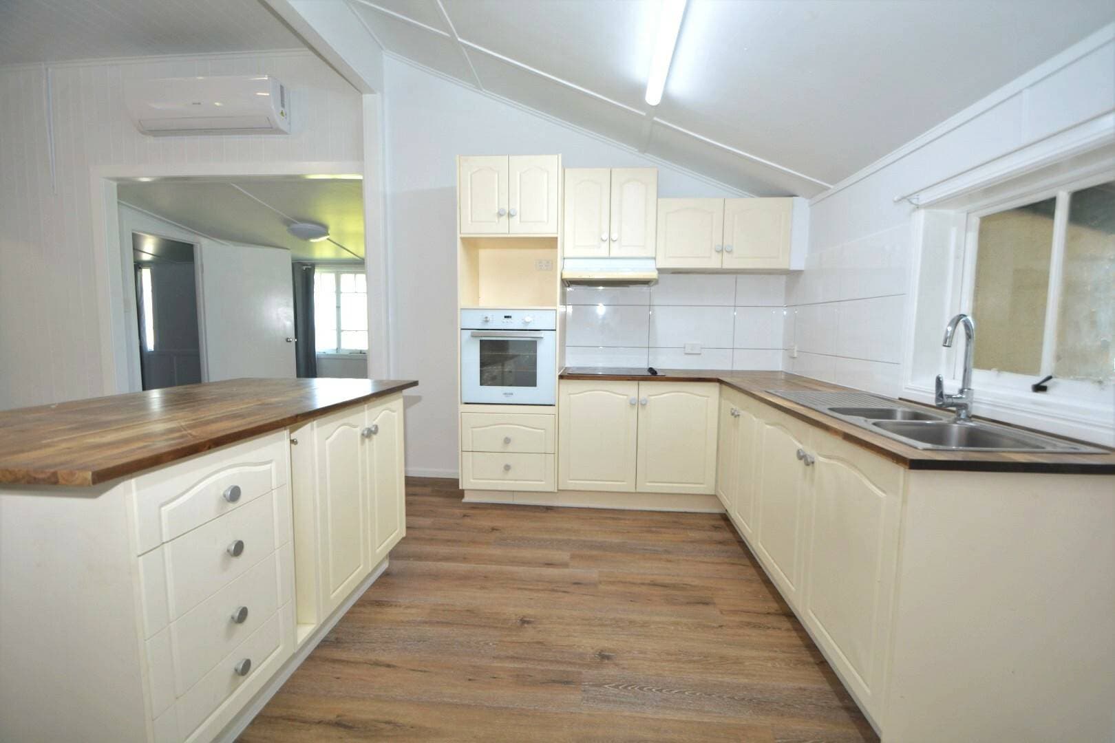 20 Ruby St, Stanthorpe QLD 4380, Stanthorpe - Thumbnail 4