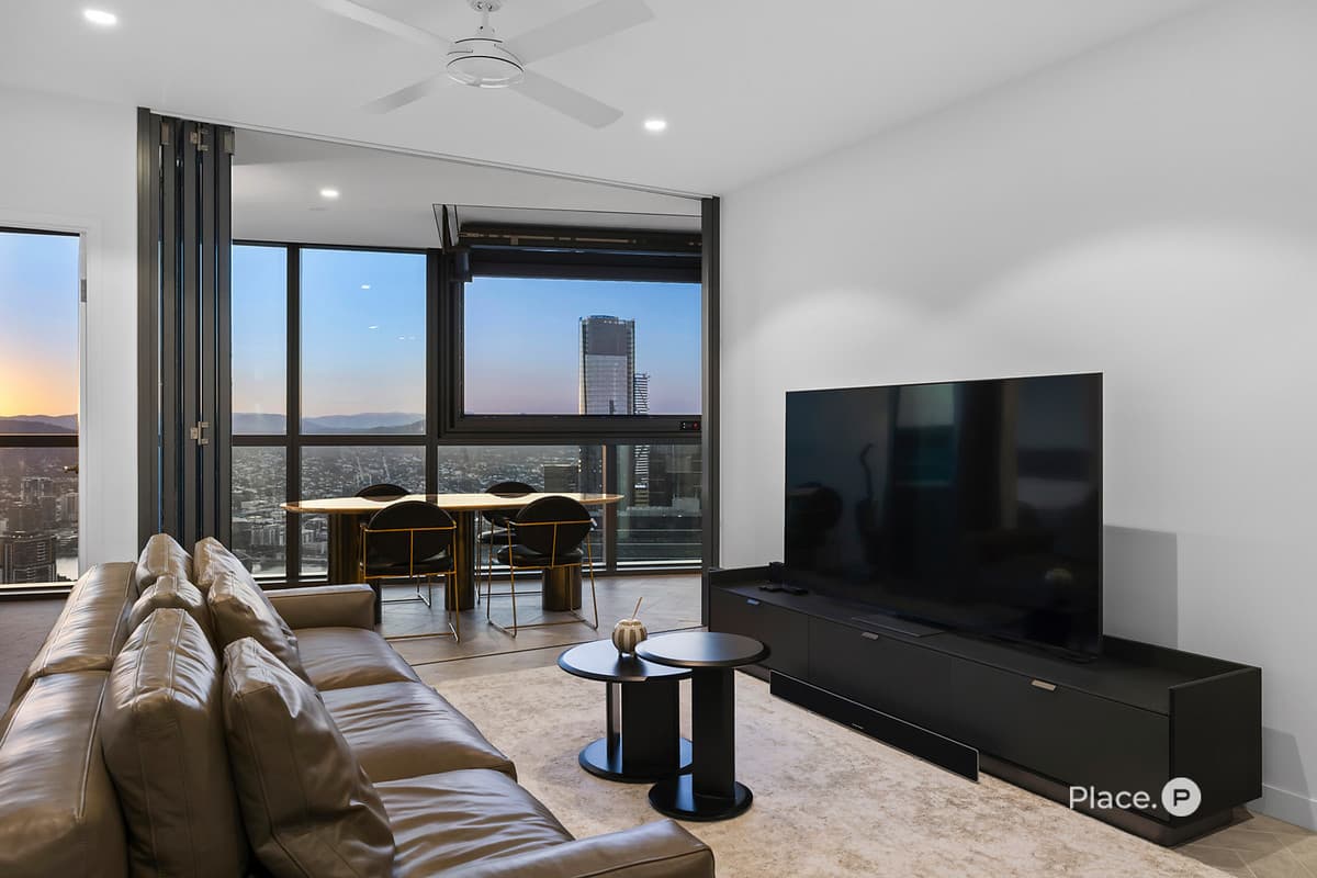 8 Margaret Street, Brisbane City - Thumbnail 3