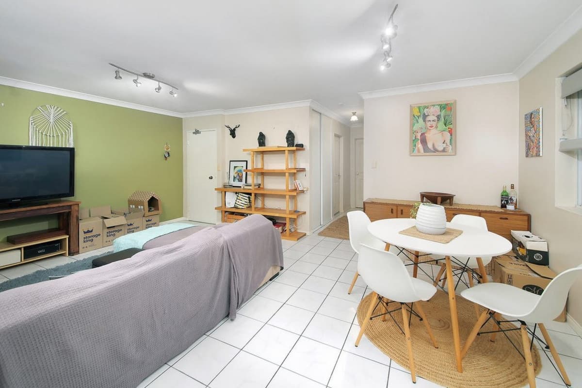 11 Beatrice Street, Greenslopes - Thumbnail 2