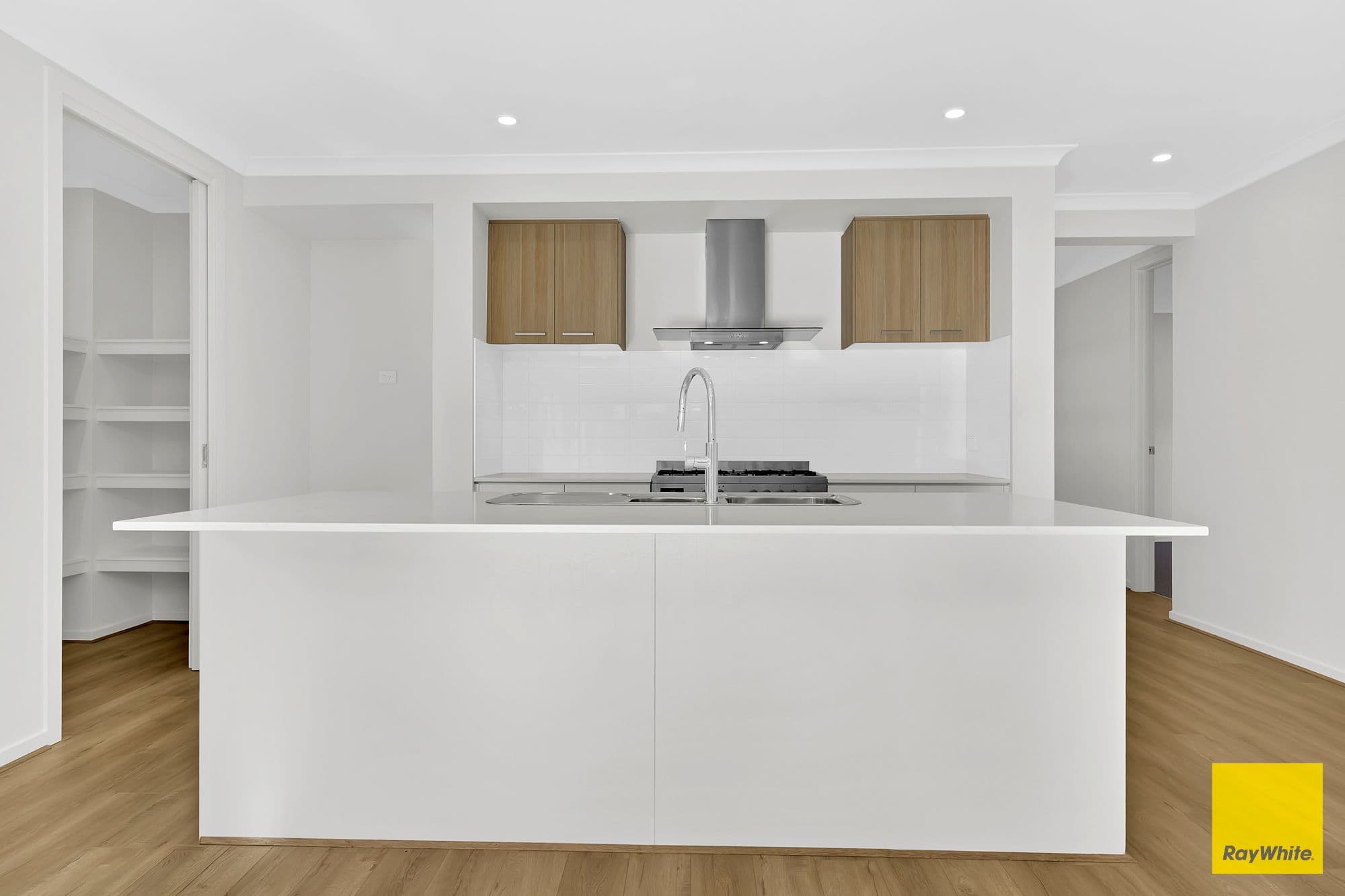 4 Pyrus Crescent, Mickleham VIC 3064, Mickleham - Thumbnail 4