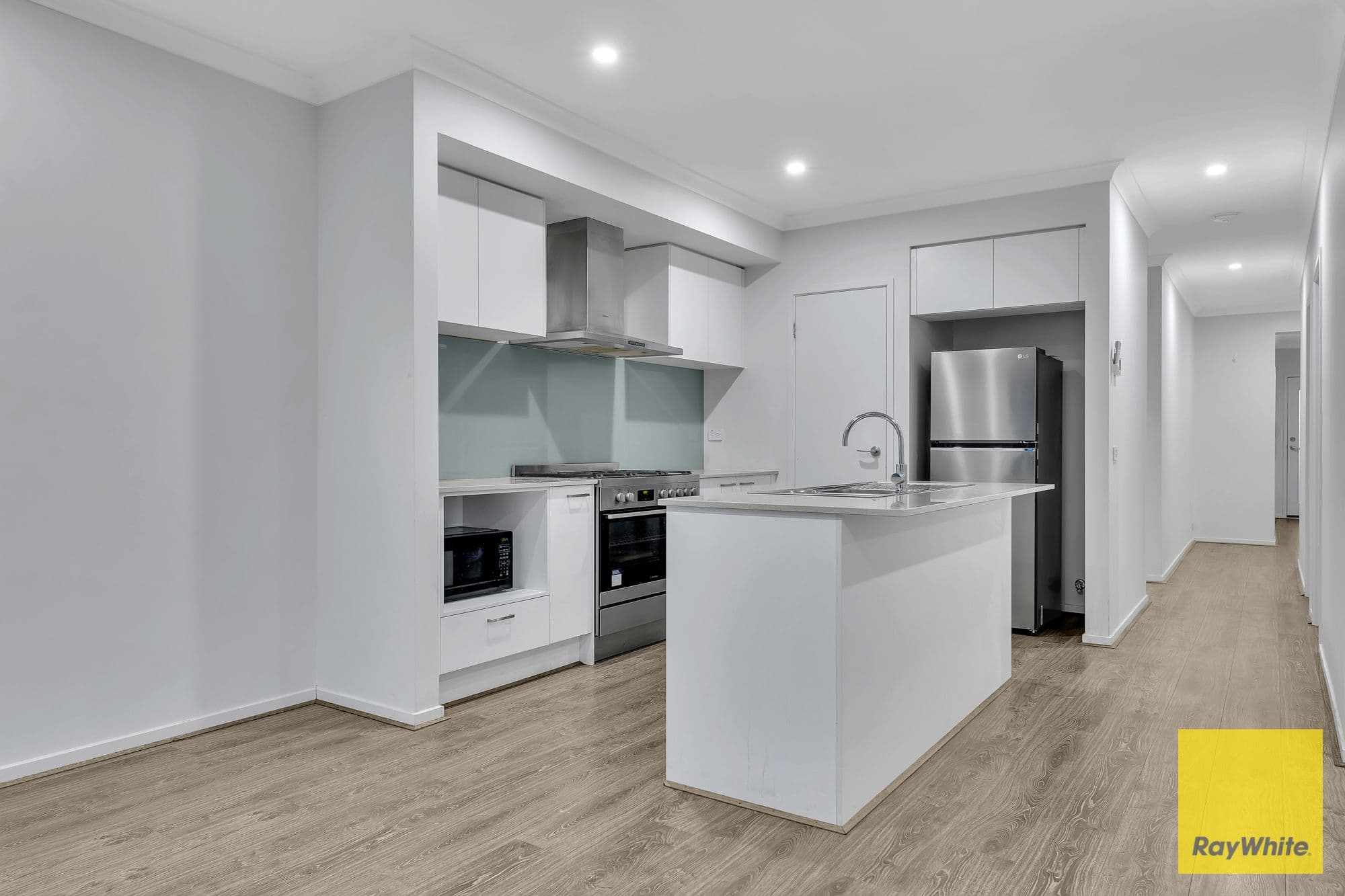 13 Namadgi Crescent, Truganina VIC 3029, Truganina - Thumbnail 5