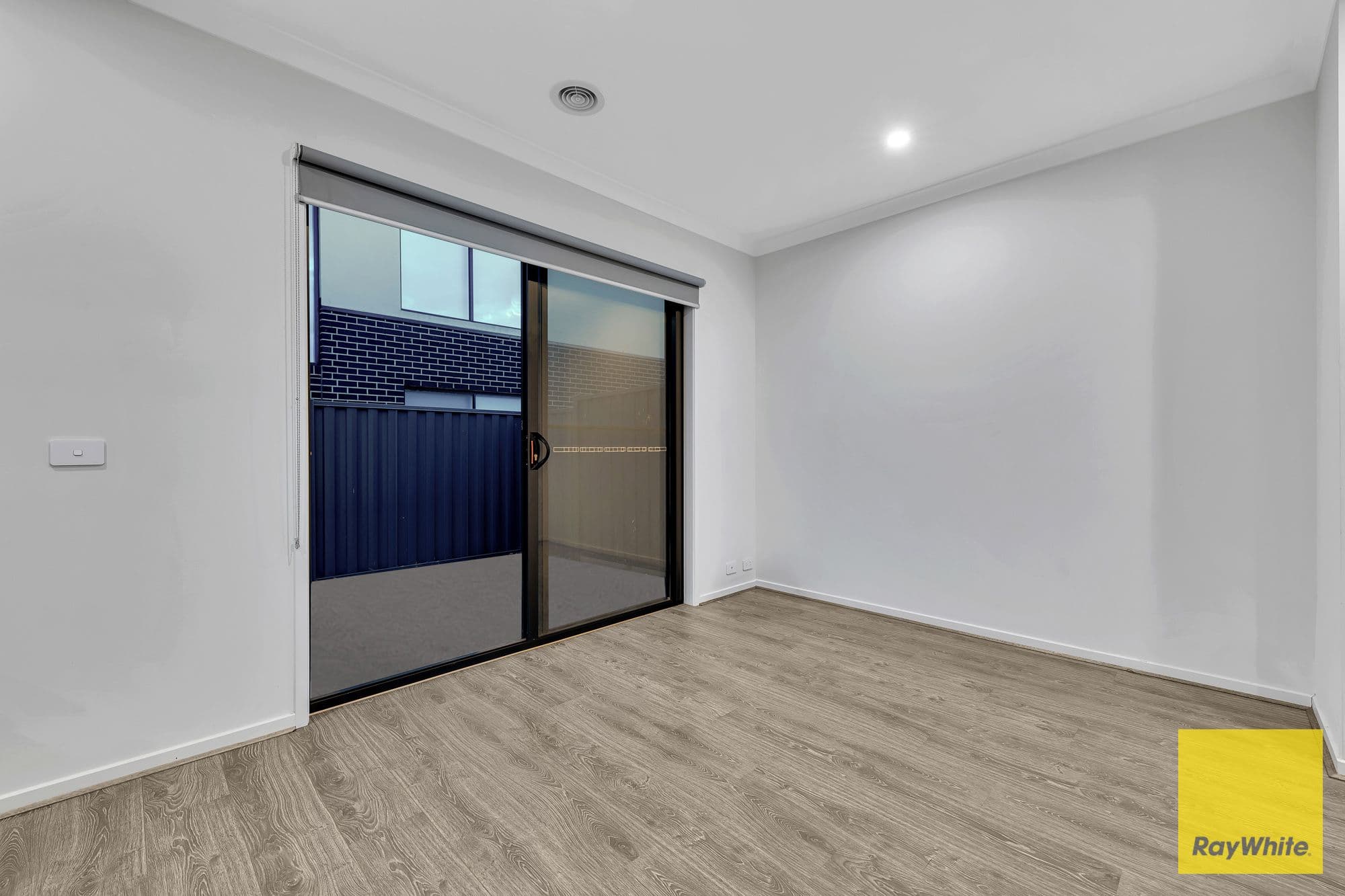13 Namadgi Crescent, Truganina VIC 3029, Truganina - Thumbnail 8
