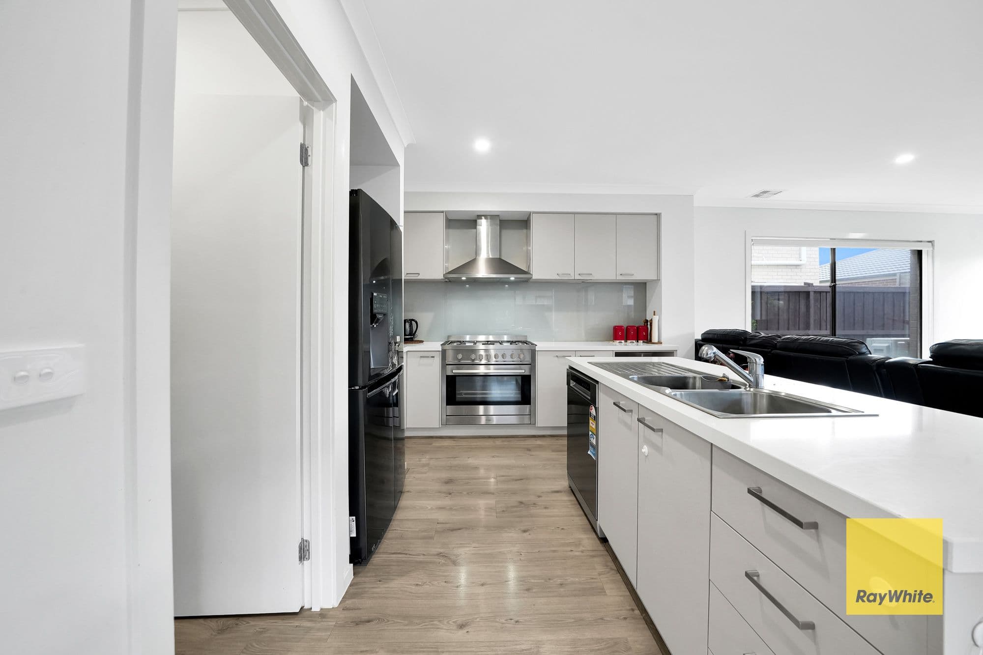 46 Reverence Drive, Rockbank VIC 3335, Rockbank - Thumbnail 3
