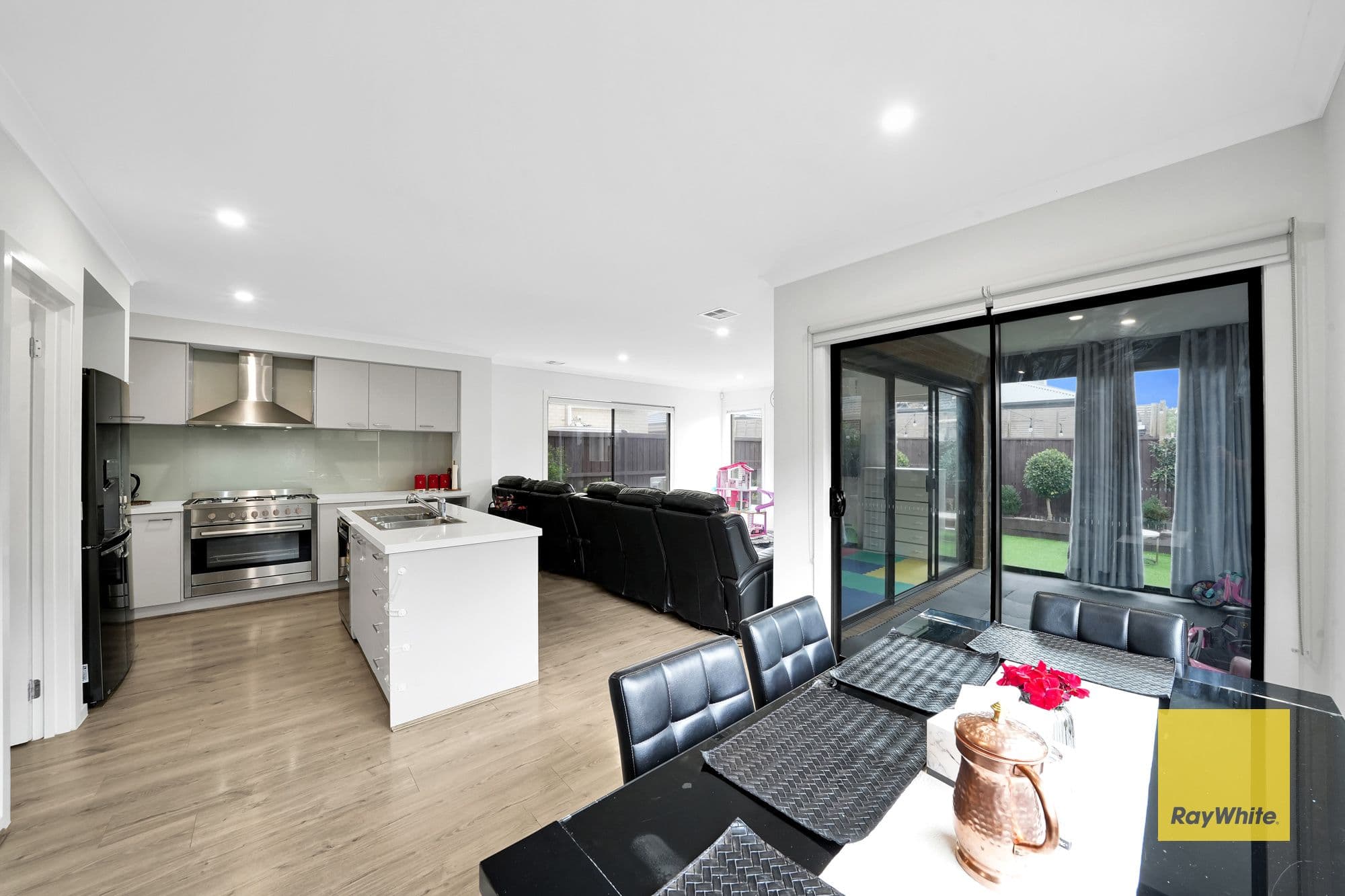 46 Reverence Drive, Rockbank VIC 3335, Rockbank - Thumbnail 4