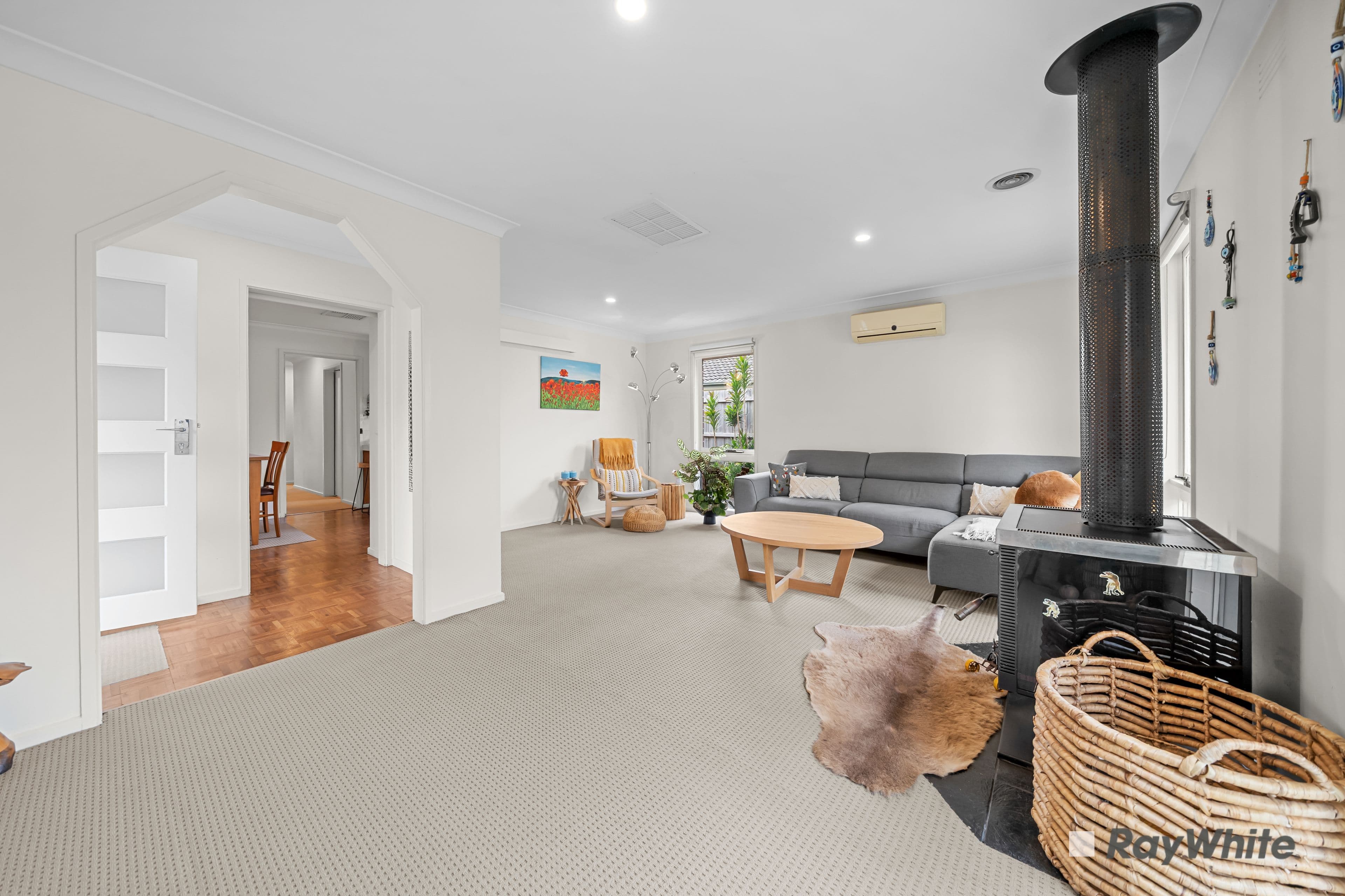 41 Guildford Crescent, NARRE WARREN VIC 3805, Narre Warren - Thumbnail 2