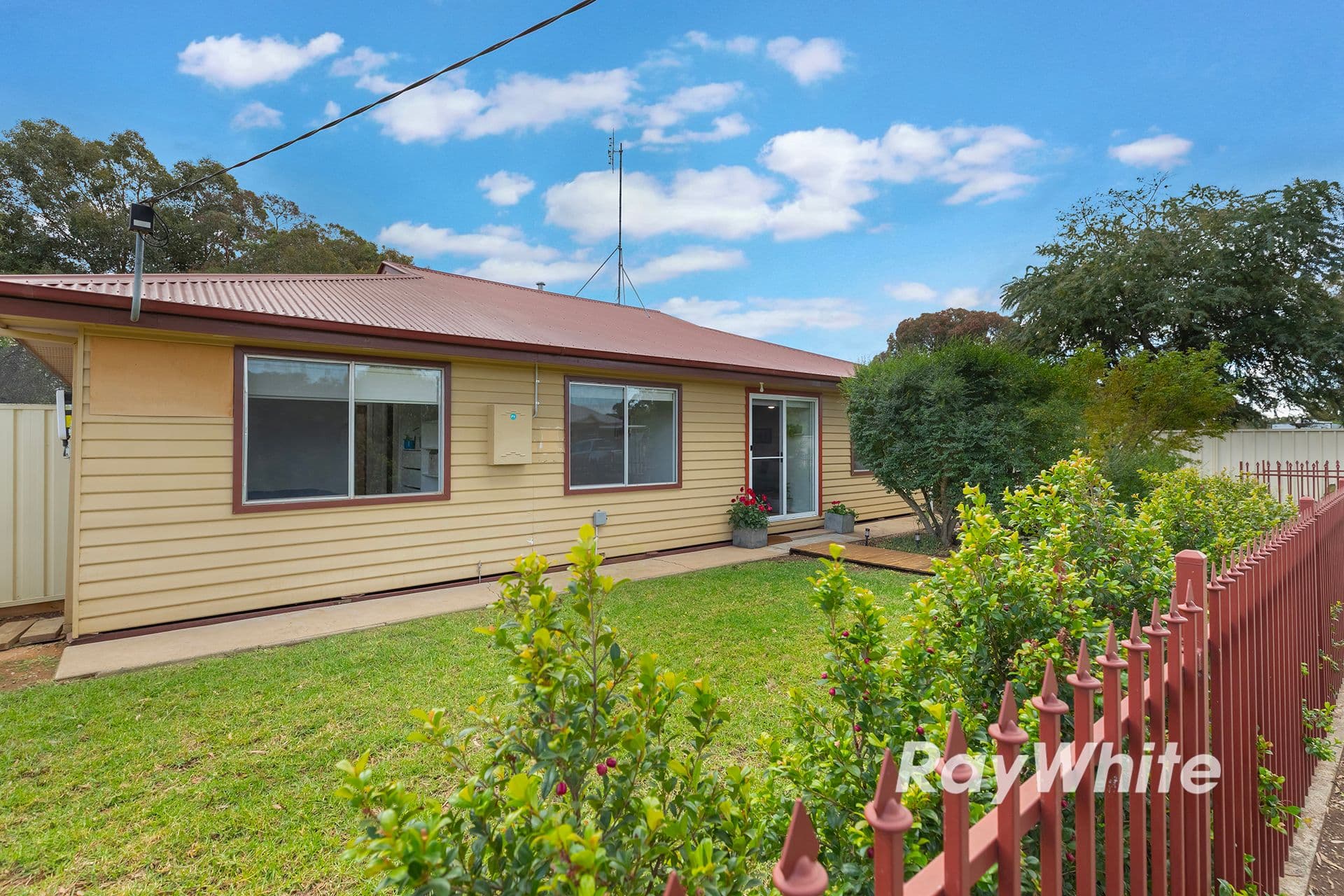 56 Baynes Street, Rochester VIC 3561, Rochester - Thumbnail 2