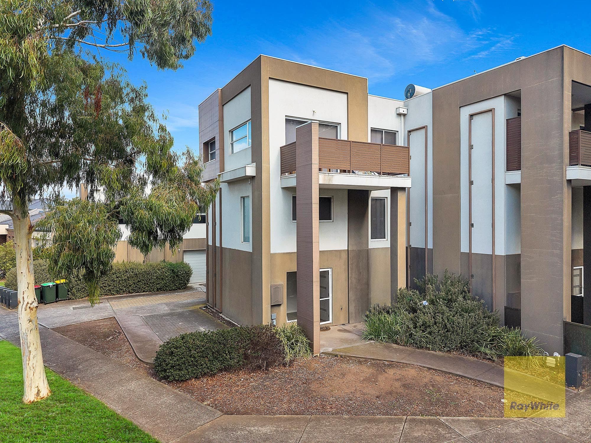 20B Honolulu Drive, Point Cook VIC 3030, Point Cook - Thumbnail 2