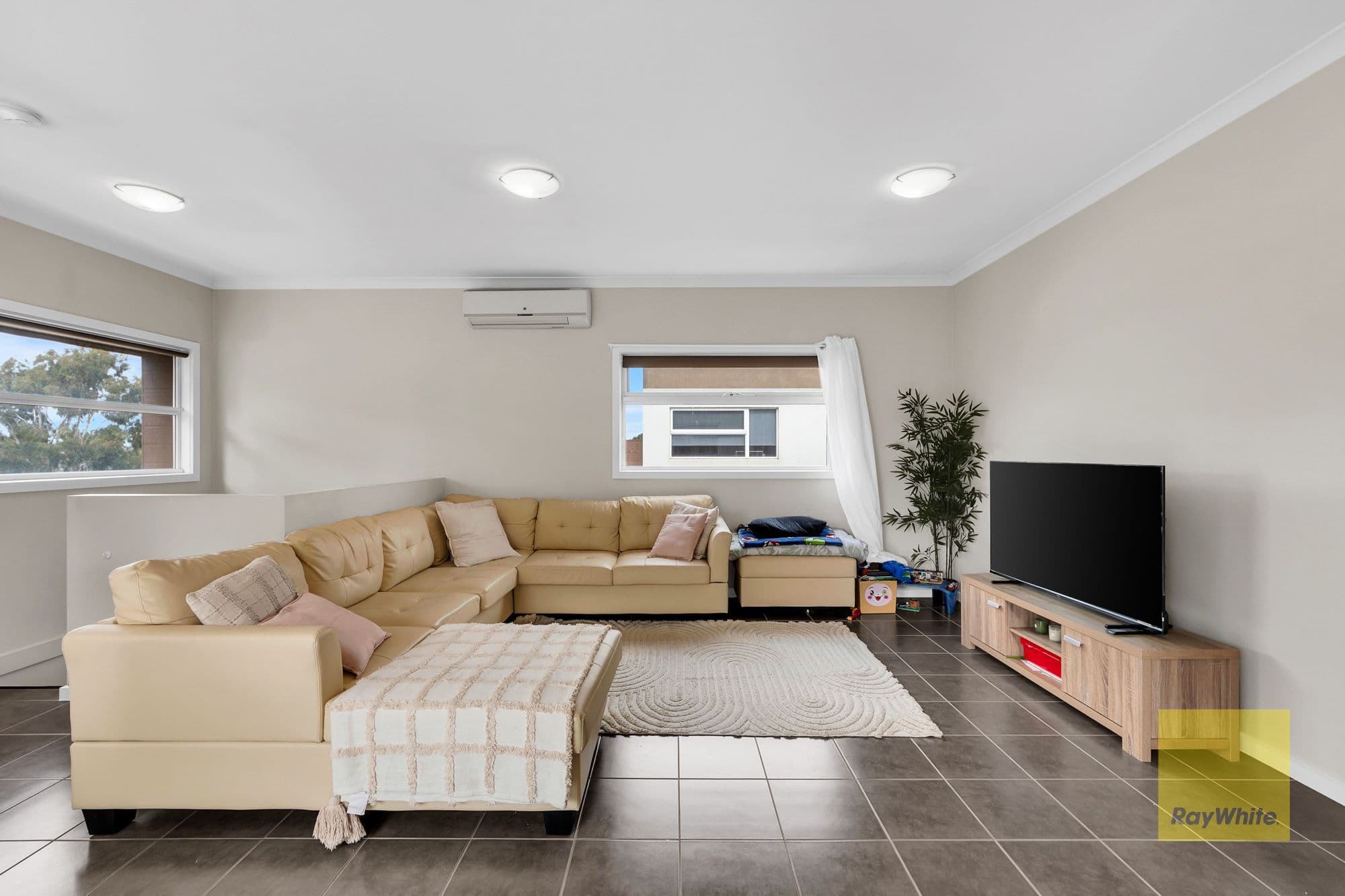 20B Honolulu Drive, Point Cook VIC 3030, Point Cook - Thumbnail 3