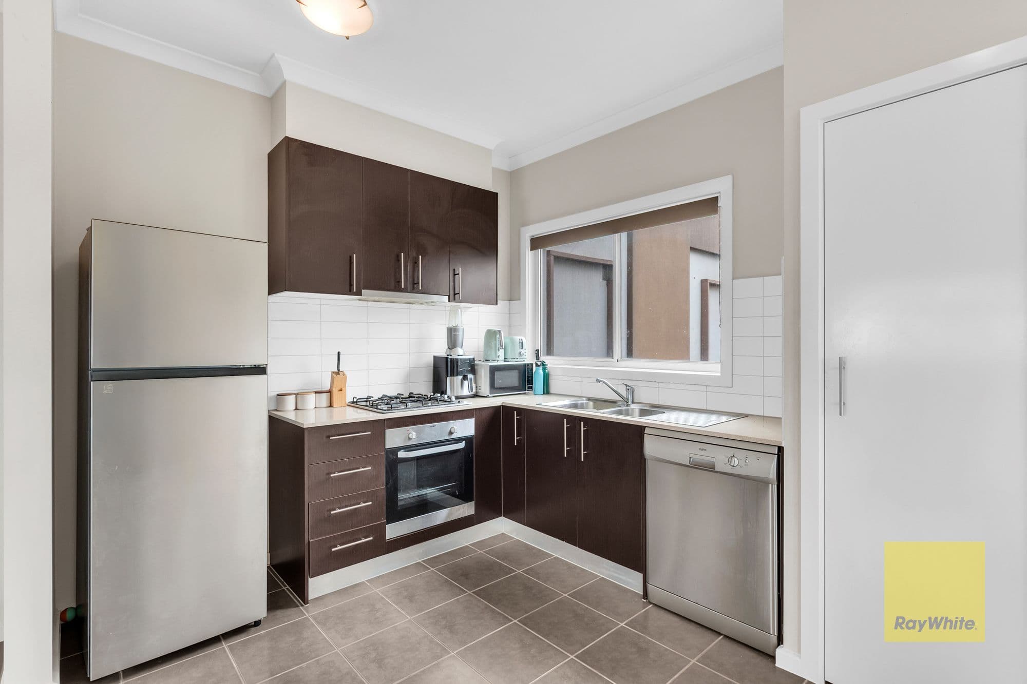 20B Honolulu Drive, Point Cook VIC 3030, Point Cook - Thumbnail 8