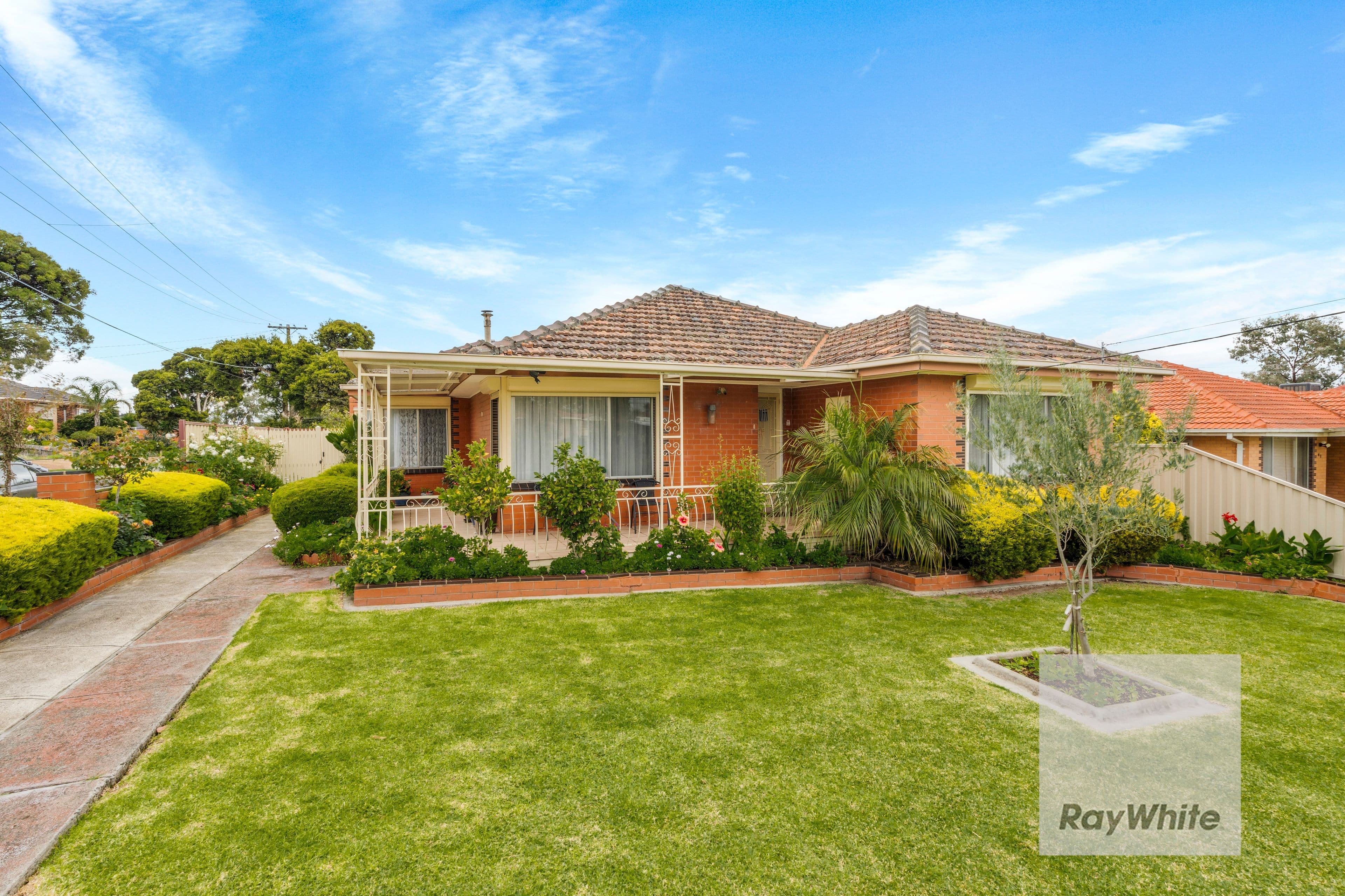 39 Menzies Parade, Lalor VIC 3075, Lalor - Thumbnail 2