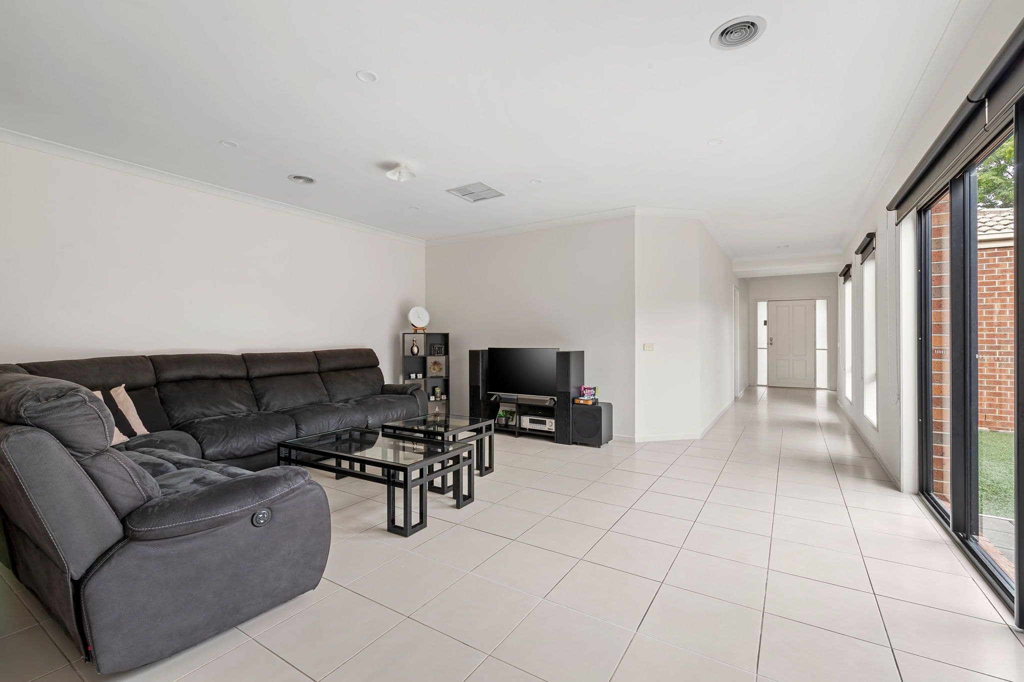 13 Waterlily Drive, Epping VIC 3076, Epping - Thumbnail 3