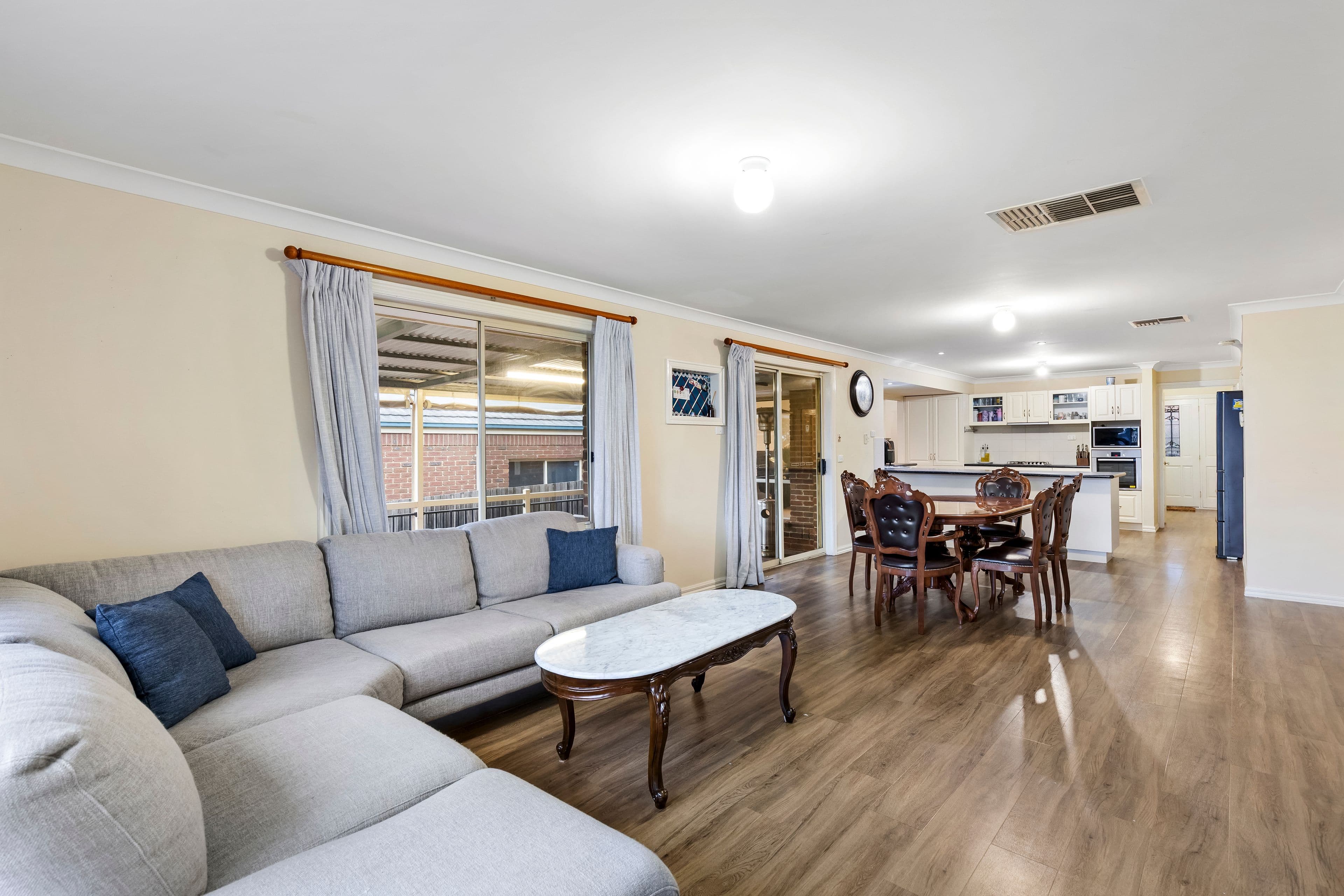 18 Honeyeater Terrace, South Morang VIC 3752, South Morang - Thumbnail 2